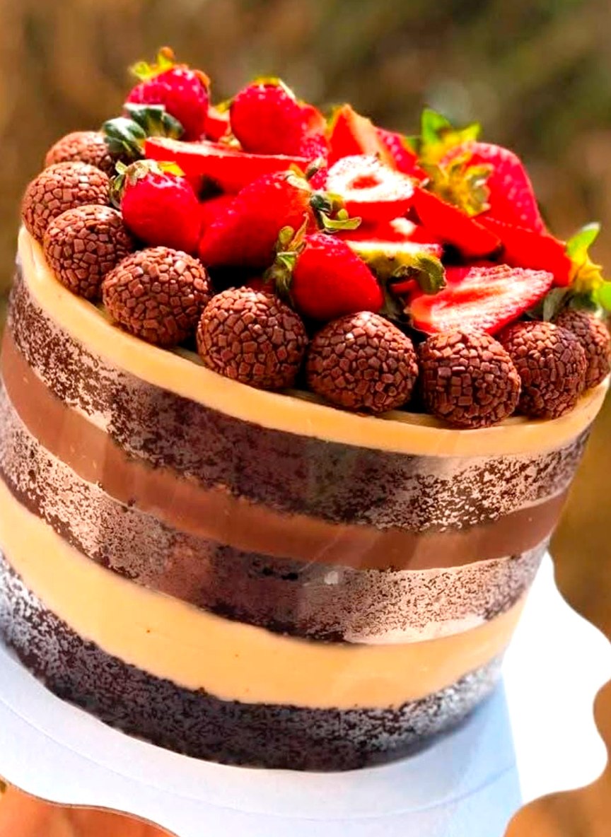 Bolo Sensação de Morango e Brigadeiro